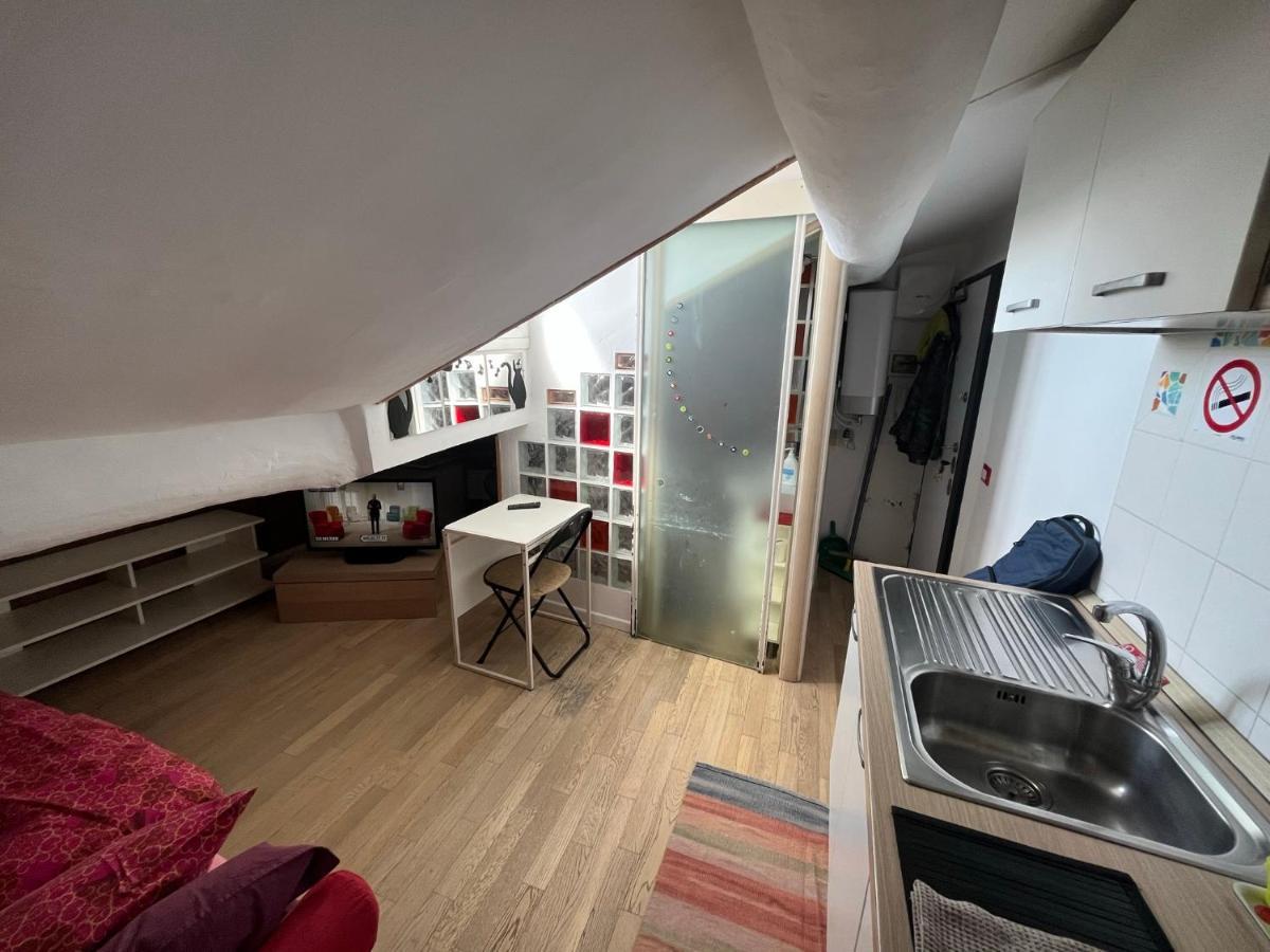 Apartment A.C.& G.O. Milano Rum bild